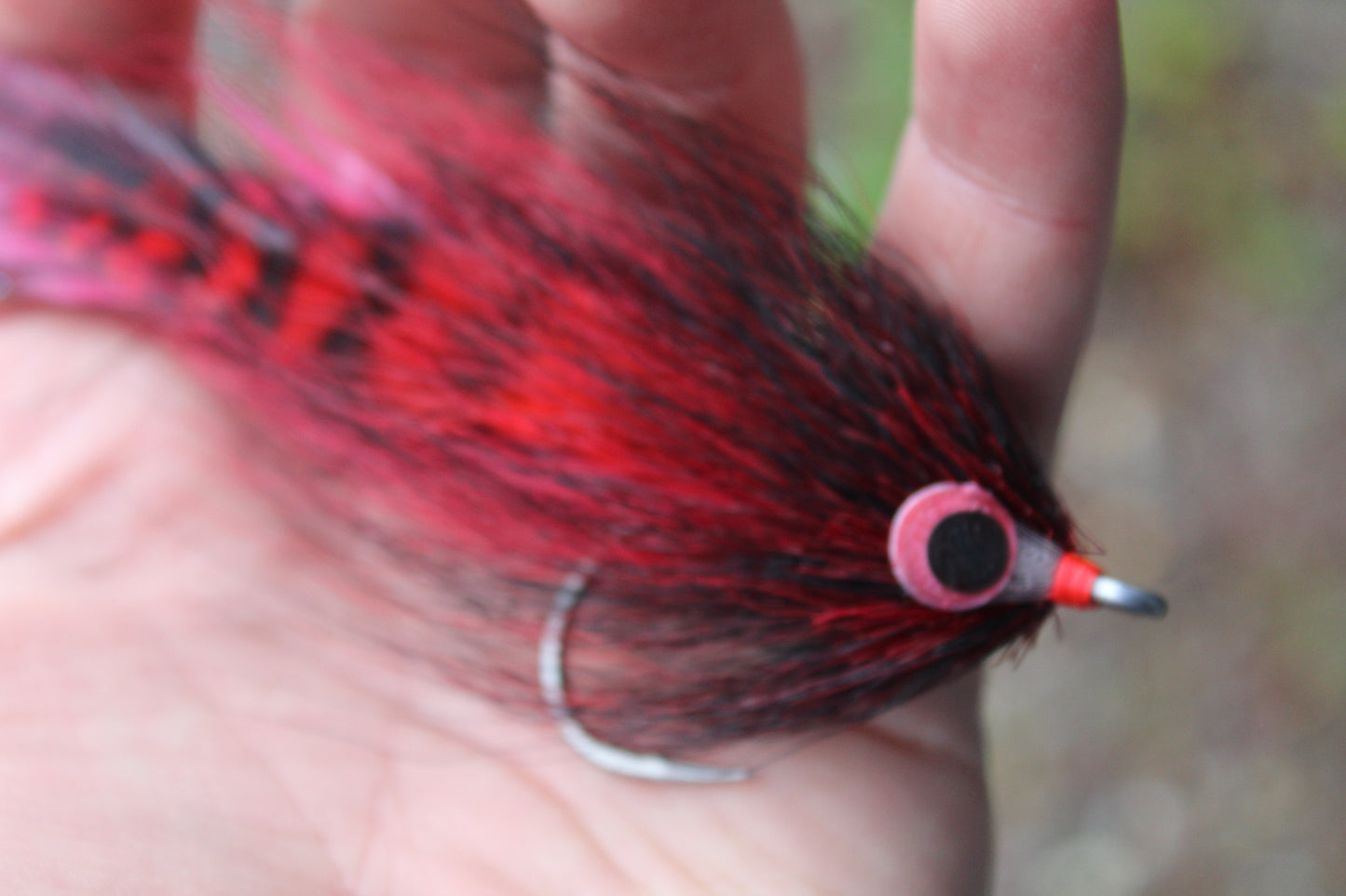 Bucktail Brush Fly #5/0 SA270 -Black Red