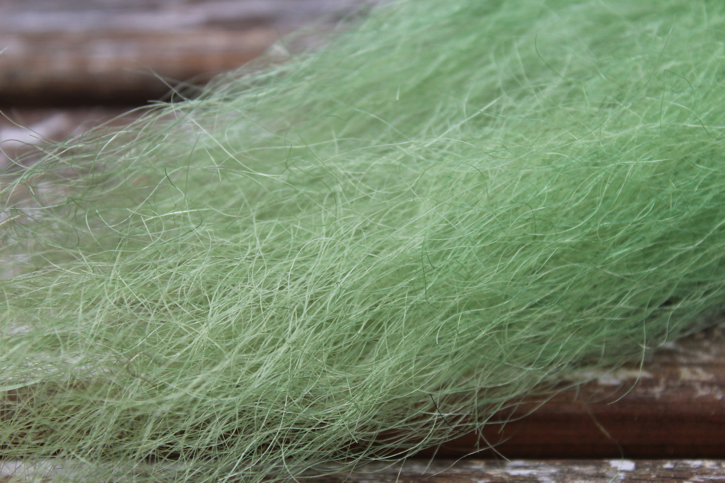 Yakety Yak hair - Avo olive green