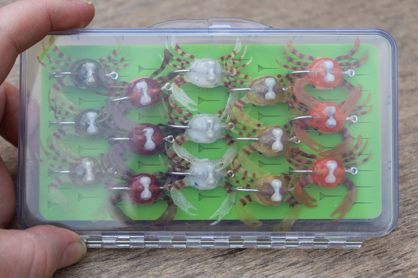 1 Fly Box with 15x LB Bauers
