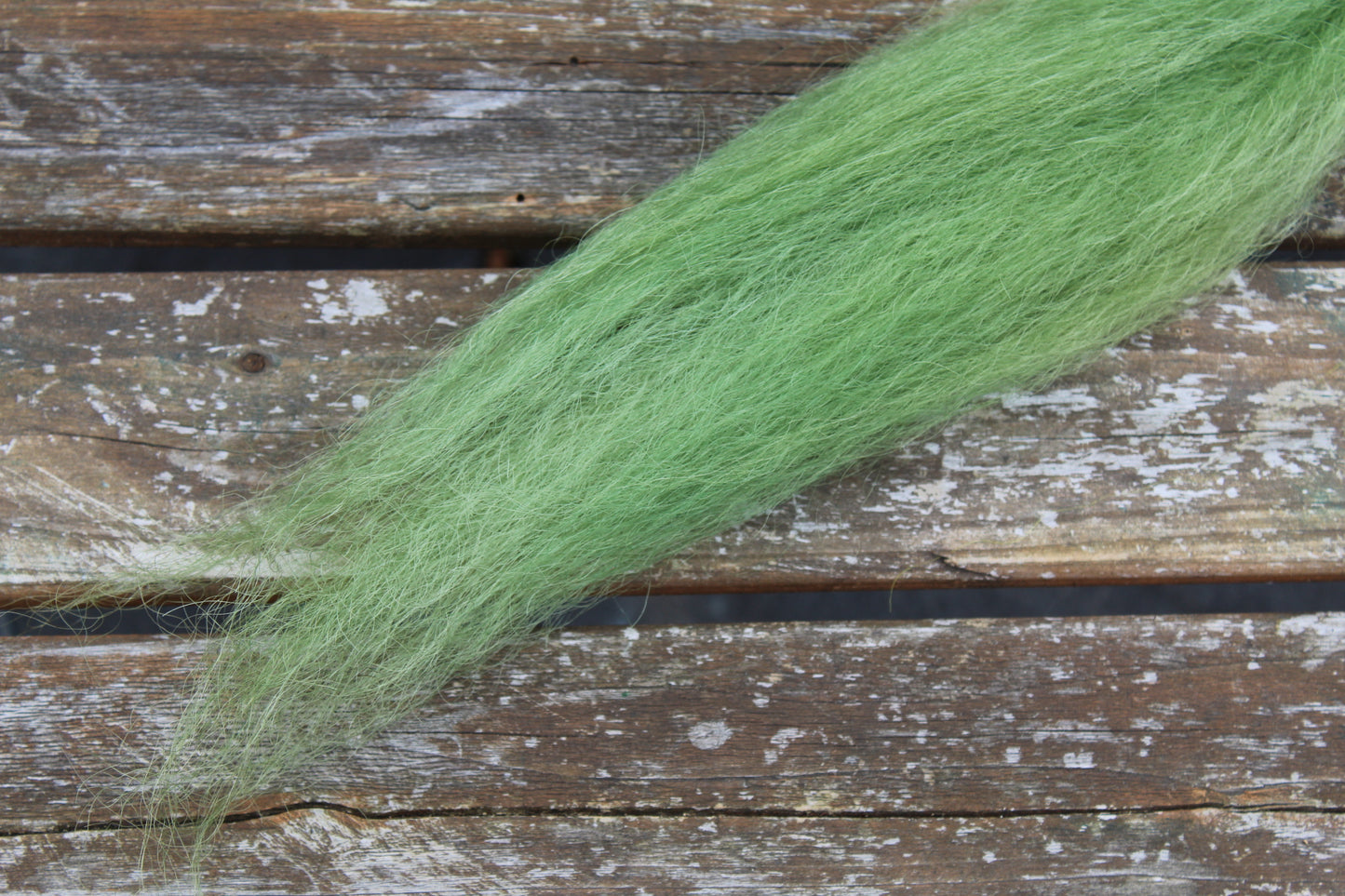 Yakety Yak hair - Avo olive green